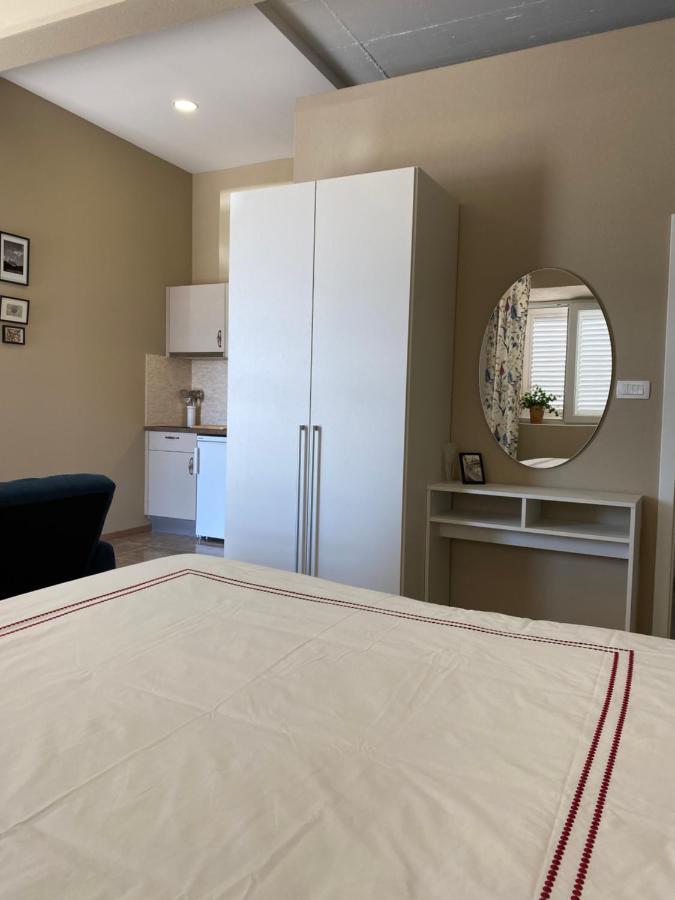 פודגורה Villa Leo Beach Studio מראה חיצוני תמונה